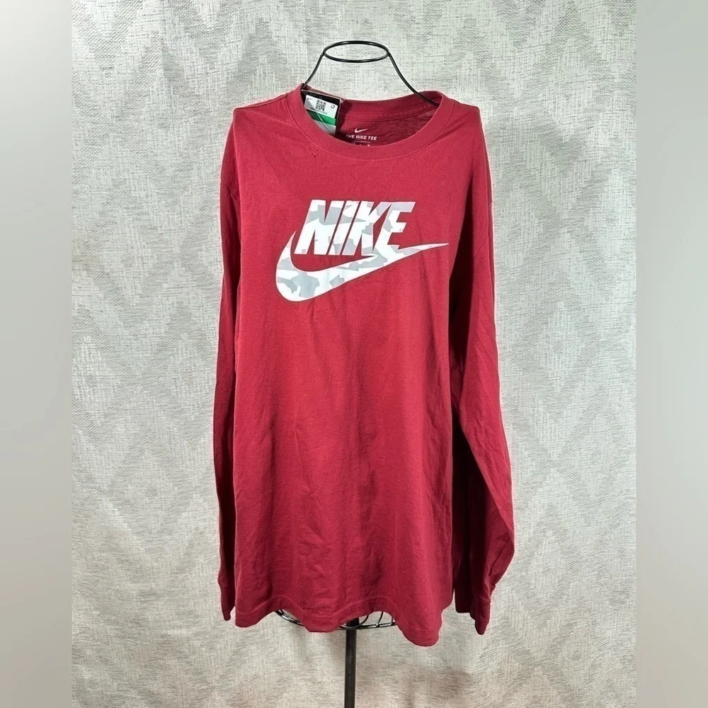The Nike Tee burgundy long sleeve with camo logo size XL